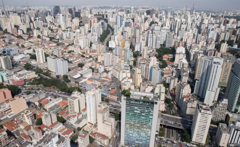 Novos contratos de aluguéis residenciais ficaram, em média