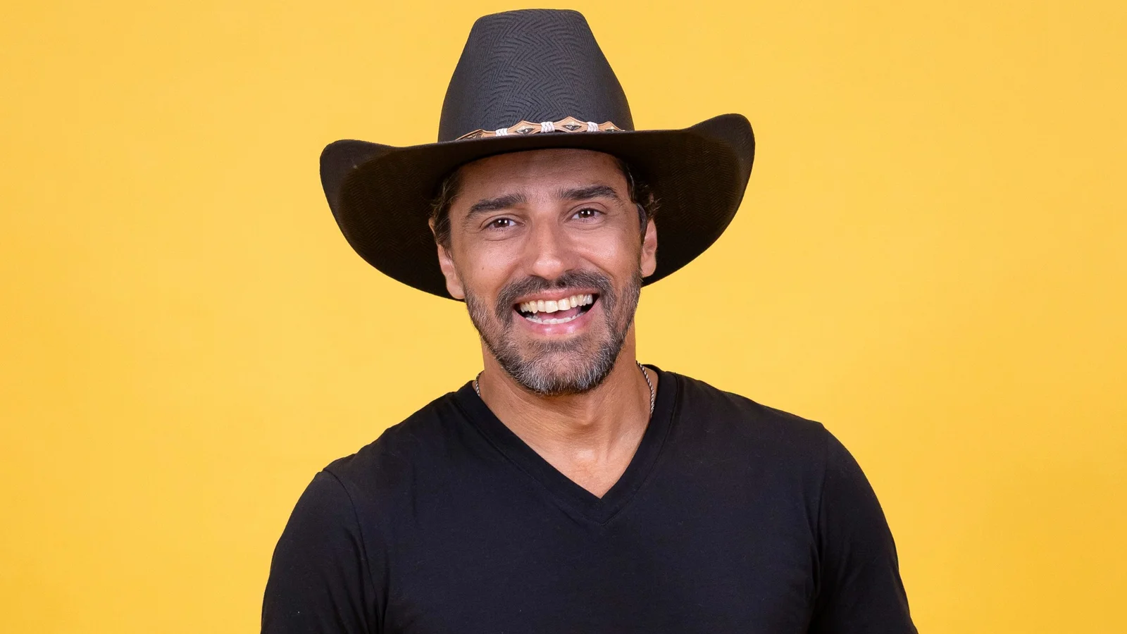 Alberto Cowboy retornou ao “BBB 26” como um dos veteranos