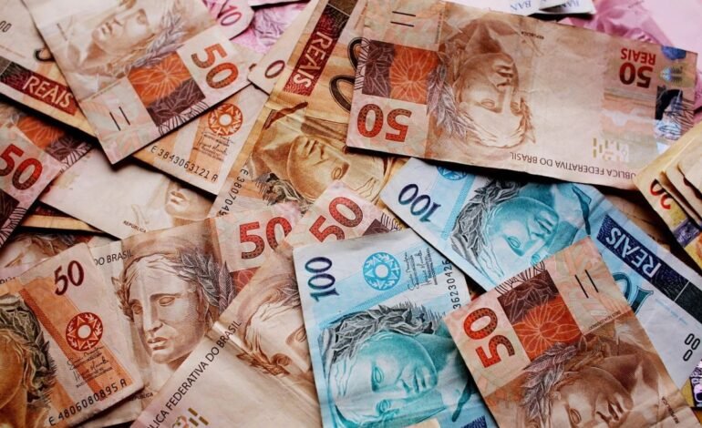 A arrecadação federal alcançou R$ 2,88 trilhões em