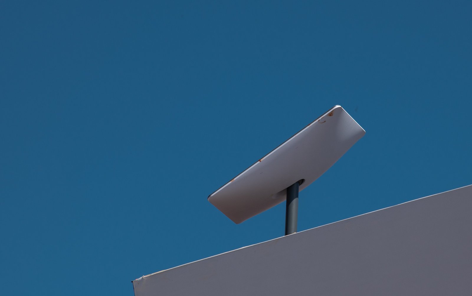 O bilionário Elon Musk passou a oferecer o serviço de