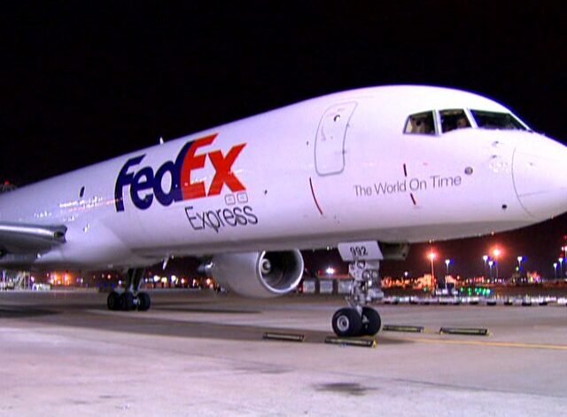 A FedEx anunciou o encerramento gradual do transporte