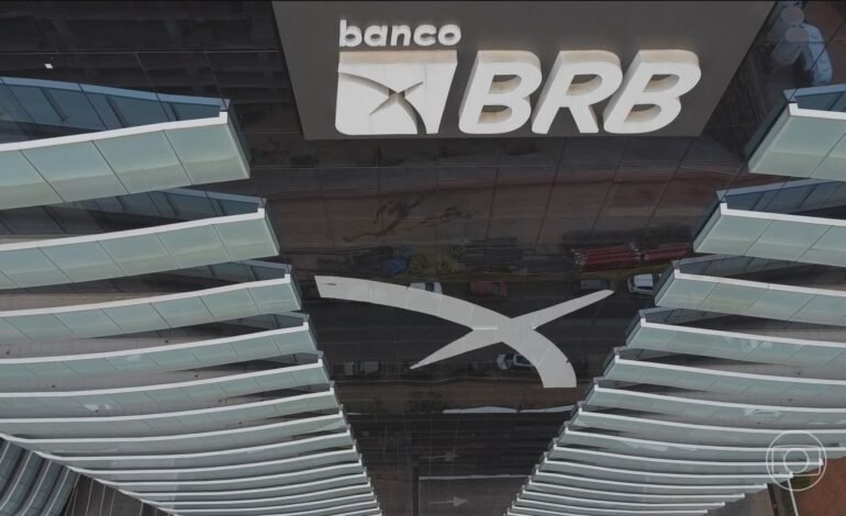 Dois membros do conselho de administração do Banco