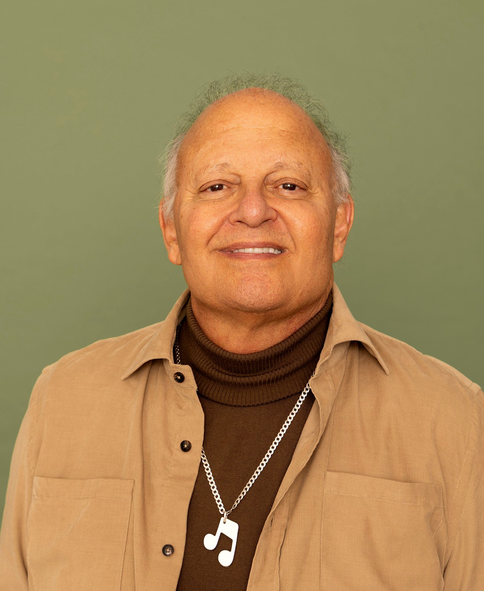 Guilherme Arantes apresenta dez músicas inéditas ao longo