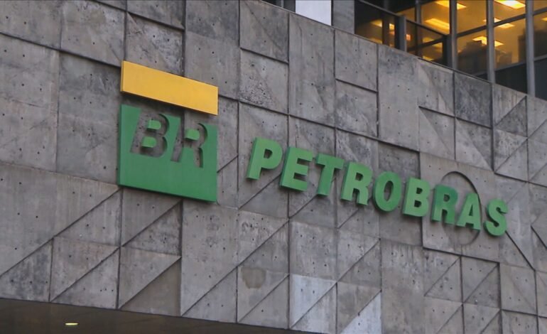 A Petrobras anunciou nesta segunda-feira (26) a redução