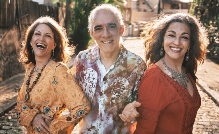 O trio carioca Janaju lançou em 28 de janeiro o