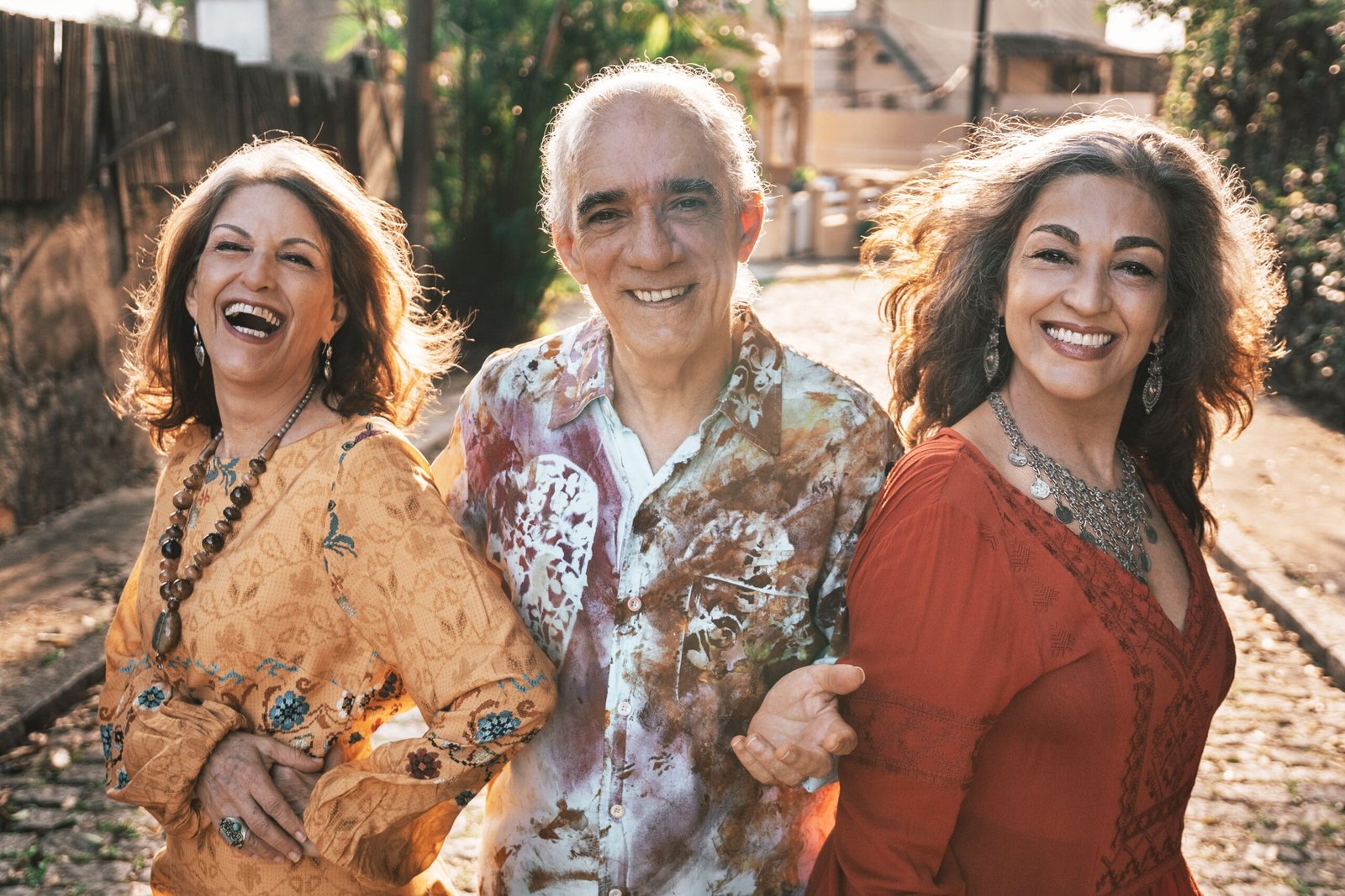 O trio carioca Janaju lançou em 28 de janeiro o