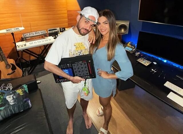 A cantora e compositora Kelly Key gravou um