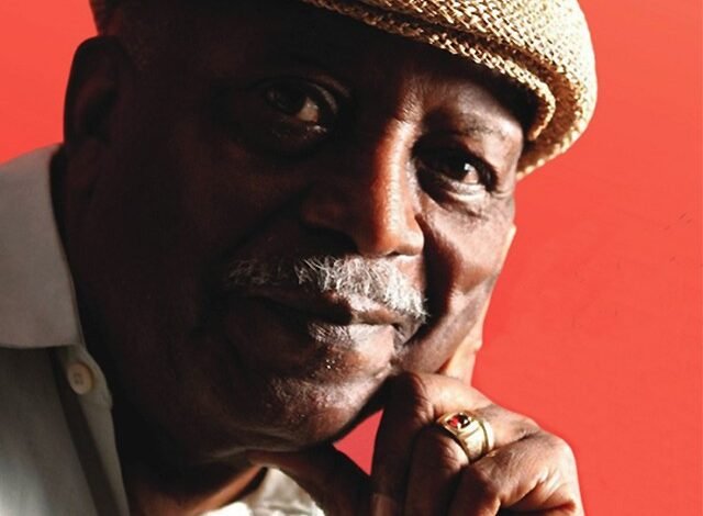 O maestro Moacir Santos, compositor e arranjador pernambucan