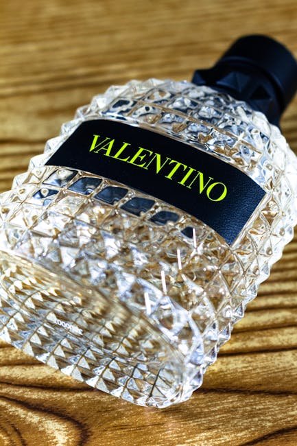 O estilista italiano Valentino Garavani, fundador da maison