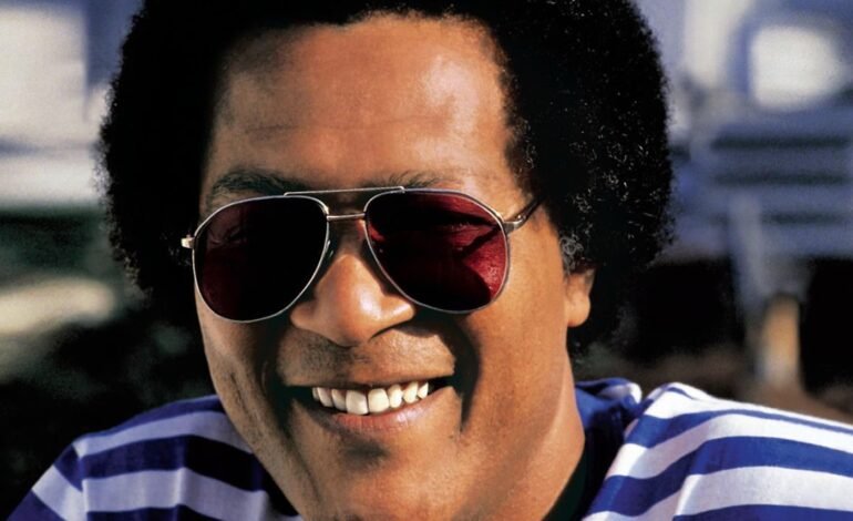 O cantor e compositor Roberto Ribeiro, uma das