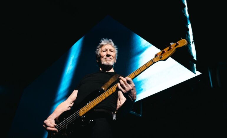 O músico Roger Waters, fundador da banda Pink