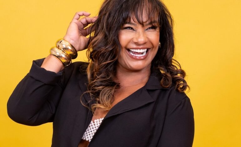 A atriz Solange Couto foi anunciada nesta segunda-feira