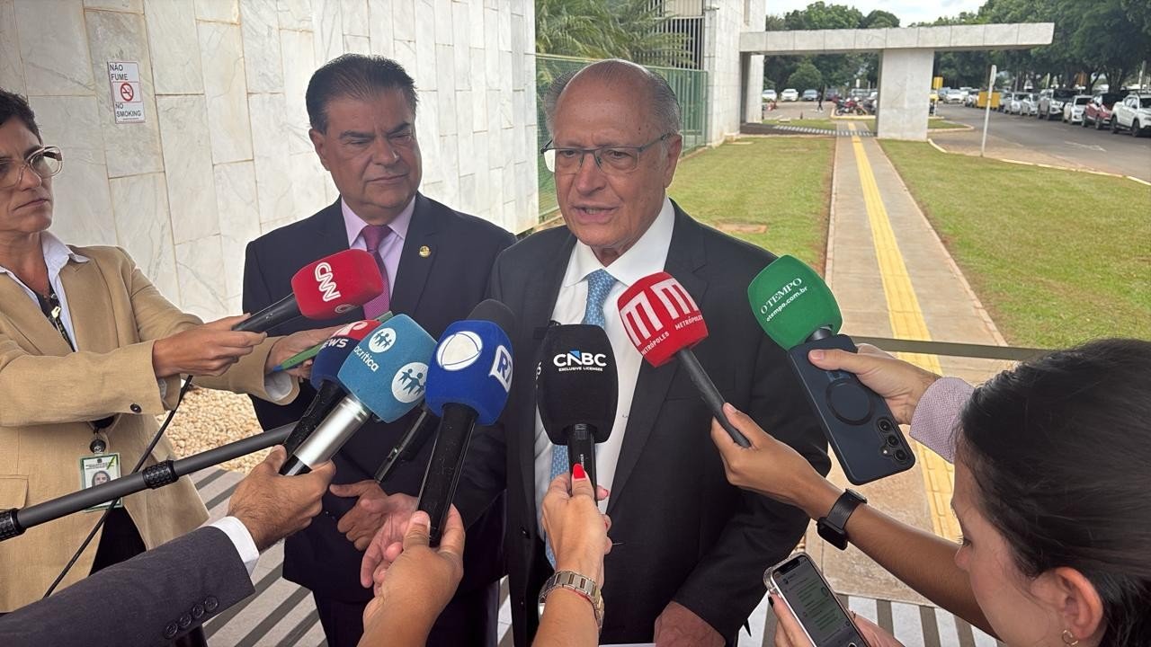 O vice-presidente e ministro do Desenvolvimento, Indústria,