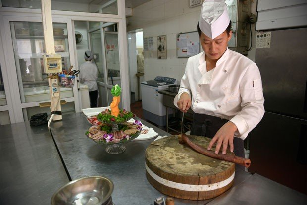 O pênis bovino, também chamado de vergalho, é utilizado no