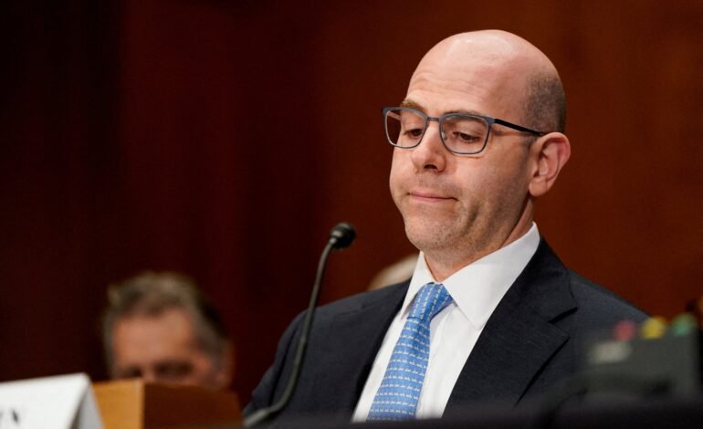 Stephen Miran, diretor do Federal Reserve (Fed), renunciou