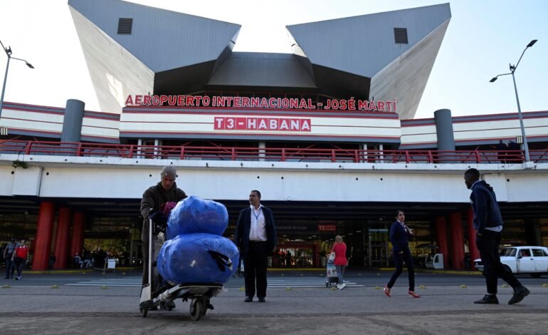 Cuba vai suspender fornecimento de querosene em aeroportos