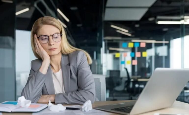 Funcionários relatam que chefes tóxicos têm causado sofrimen