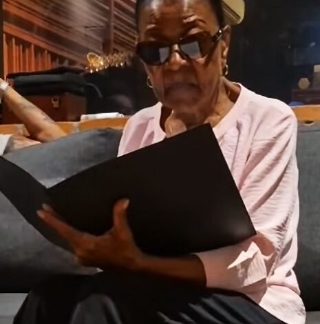 A cantora Alaíde Costa começou a gravar seu terceiro álbum