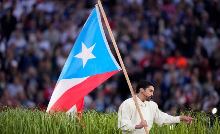 Bad Bunny se apresenta pela primeira vez no