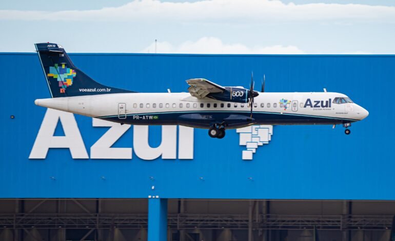 As ações da companhia aérea Azul registraram queda