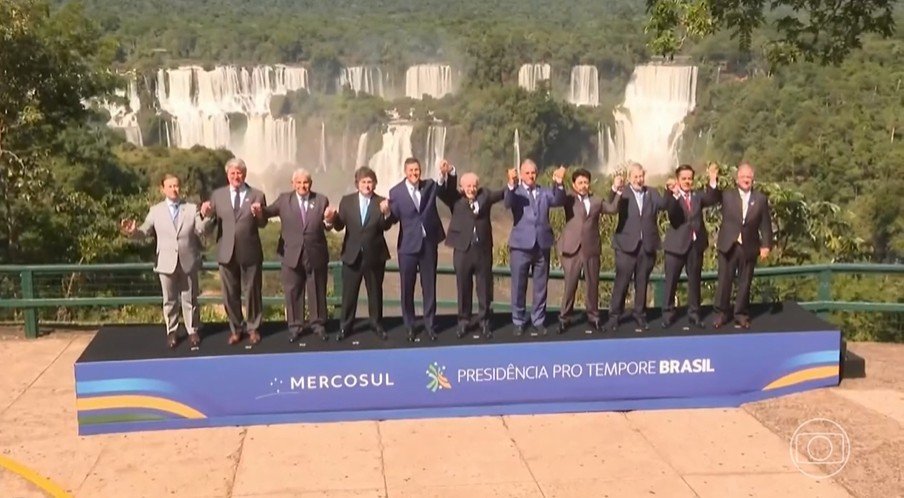 O plenário da Câmara dos Deputados aprovou nesta