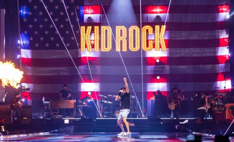 A organização Turning Point USA, liderada por Charlie