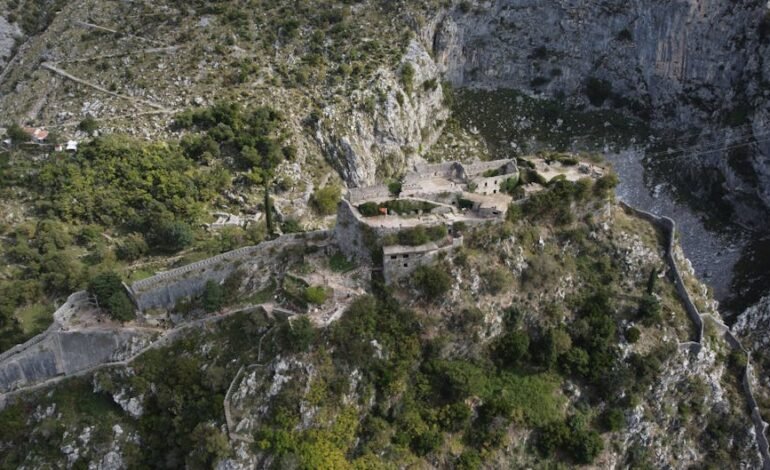 A balança comercial brasileira registrou superávit de US$