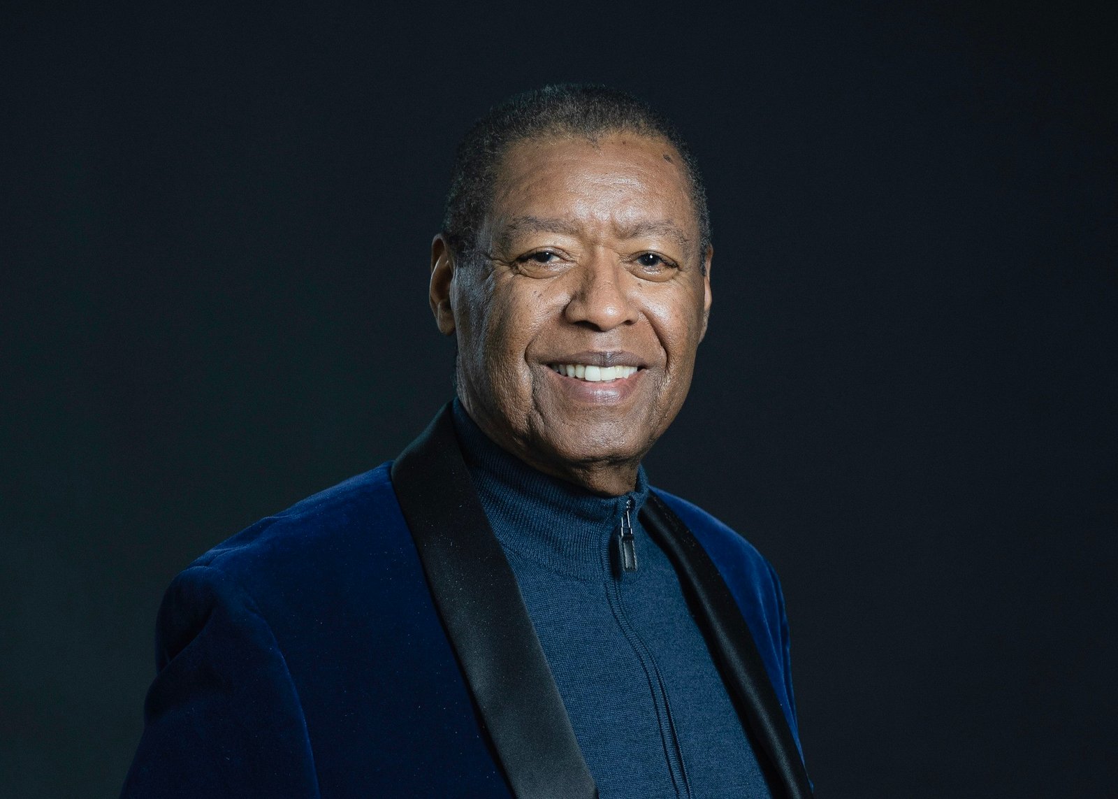 Ron Kenoly, cantor gospel e ministro protestante americano