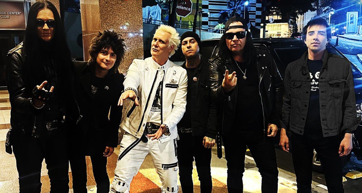 Supla, Os Punks de Boutique, Jyrki 69 e Bazie lançaram