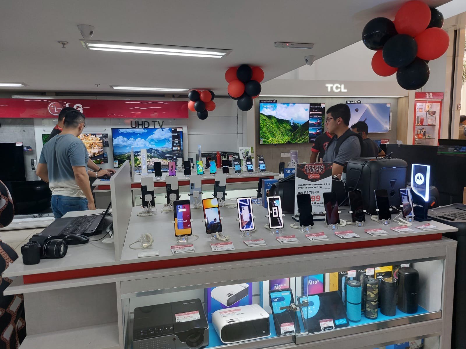 Smartphones estão entre os produtos afetados pelo aumento