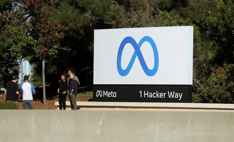 Meta demite centenas de funcionários nesta quarta