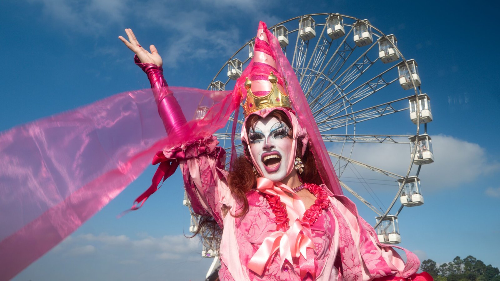 Fãs de Chappell Roan investiram horas e dinheiro