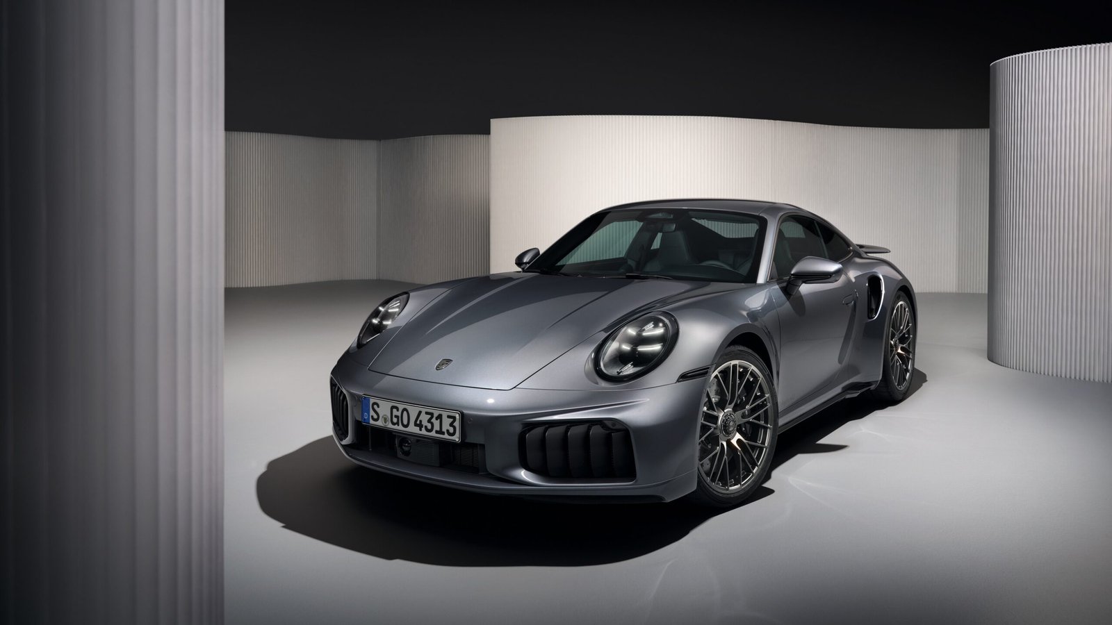 Porsche 911 Turbo S tem desconto de R$ 667 mil