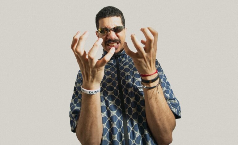 O DJ Mu540, nascido na Baixada Santista, São Paulo, se