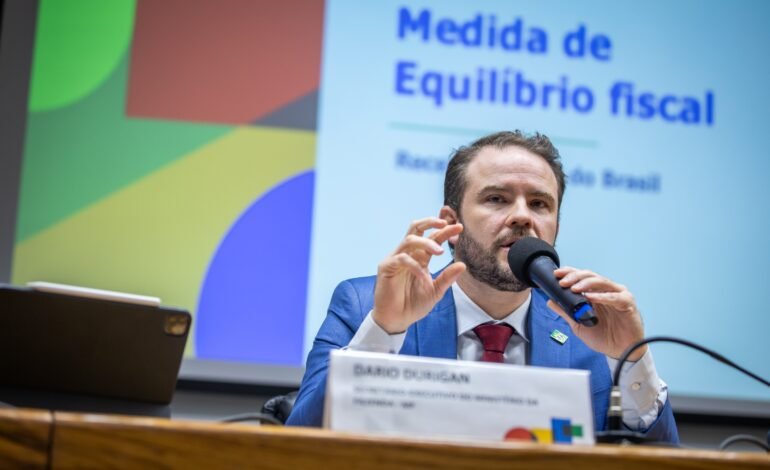 Secretário executivo da Fazenda, Dario Durigan