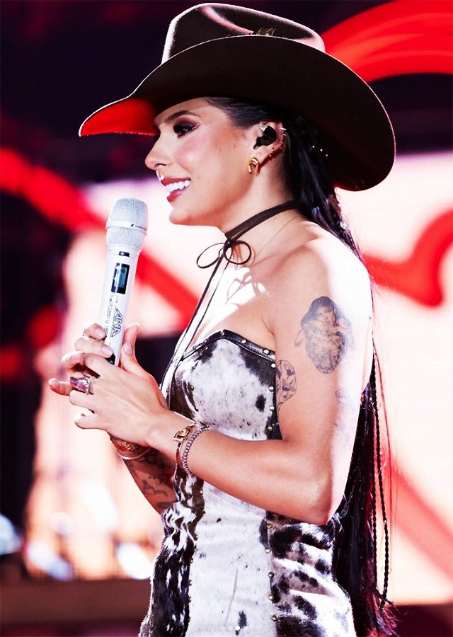 Ana castela grava álbum ao vivo herança boiadeira