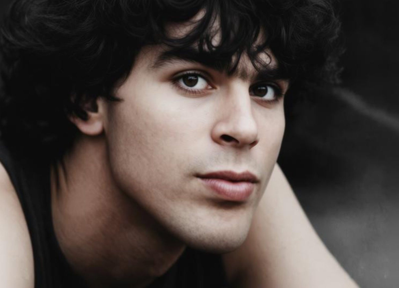 O músico gaúcho Antonio Villeroy lança na quinta-feira