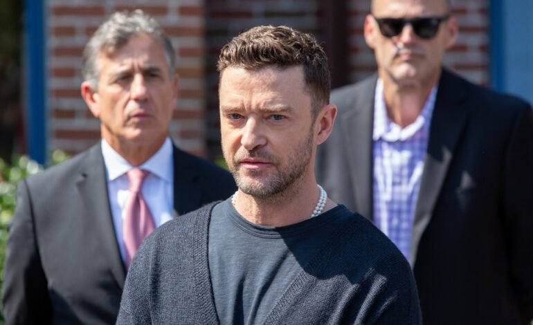 O cantor americano Justin Timberlake entrou com uma