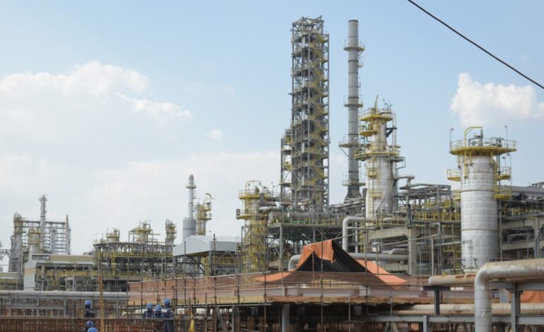 A Refinaria de Paulínia (Replan), maior unidade da Petrobras