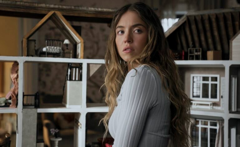 Sydney Sweeney informou que seu irmão, Trent E