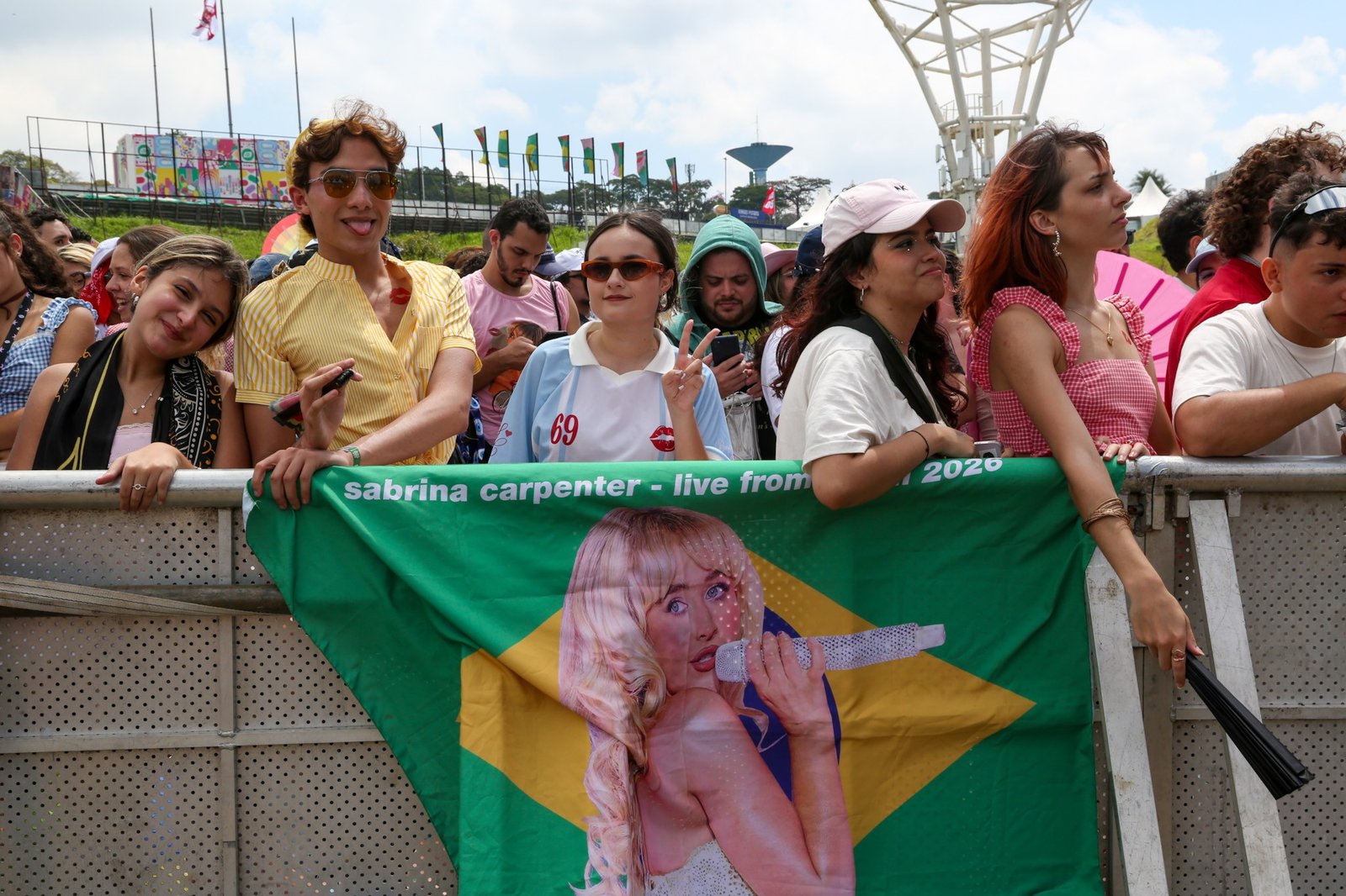 O Lollapalooza 2026 começou nesta sexta-feira (data exata