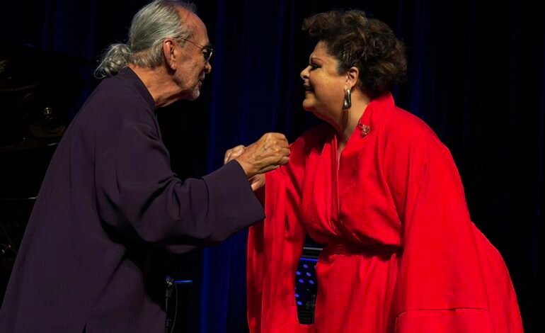 O pianista Gilson Peranzzetta e a cantora Fabiana