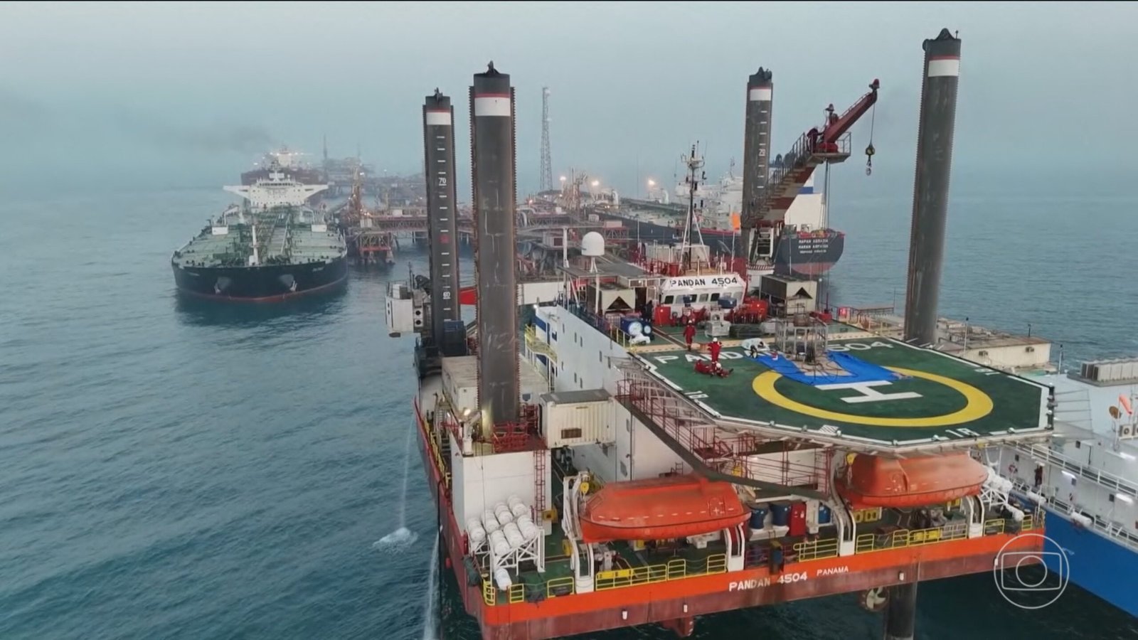 O presidente da Ucrânia, Volodymyr Zelensky, e líderes