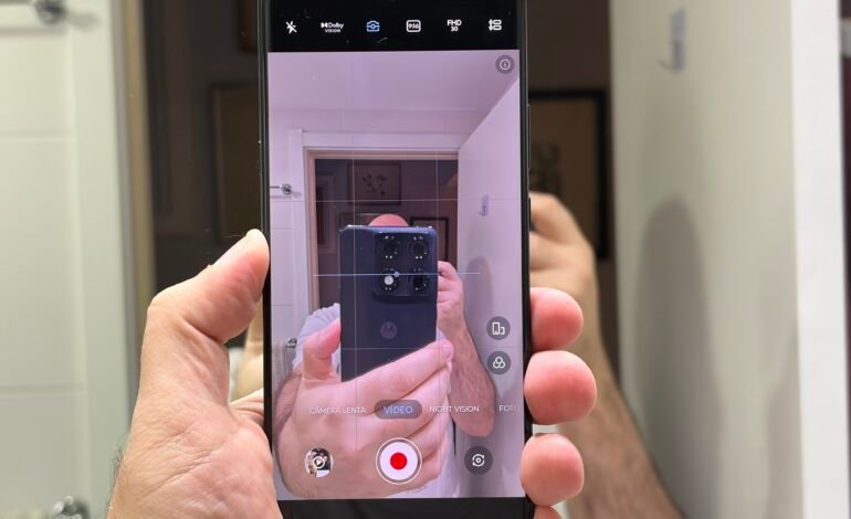 O Samsung Galaxy S26 Ultra, lançado em fevereiro