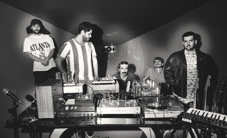 A banda paranaense Jovem Dionísio lança no dia