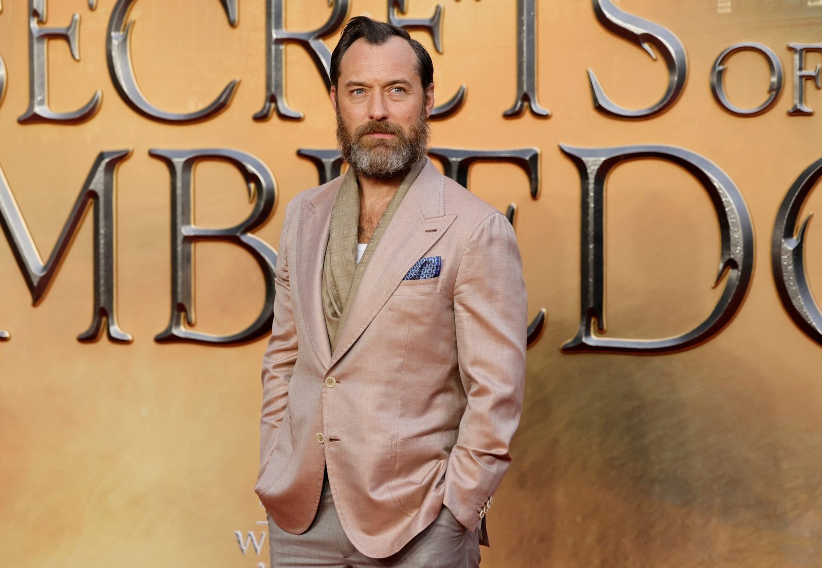 O ator britânico Jude Law tem sete filhos com quatro