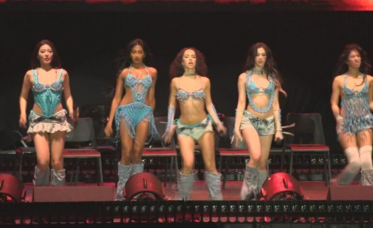 Katseye se apresenta no Lollapalooza Brasil 2026 Globo