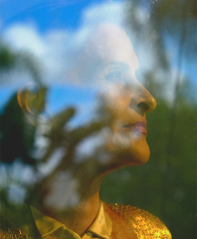 O crítico musical André Hawk publicou uma resenha