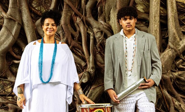 A cantora e percussionista pernambucana Negadeza, neta de Se