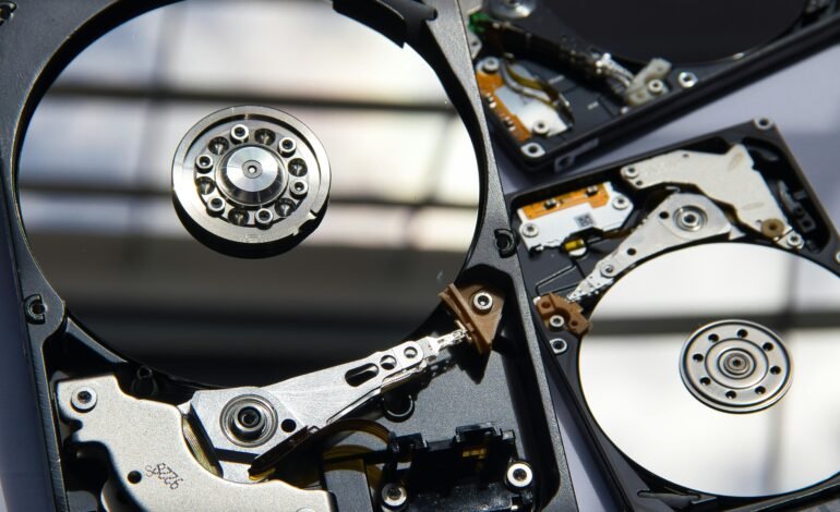 Crise da inteligência artificial eleva preços de discos para